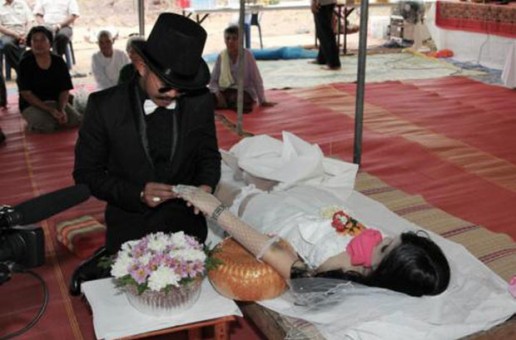 Crazy or Romantic?  Man Marries Dead Girlfriend